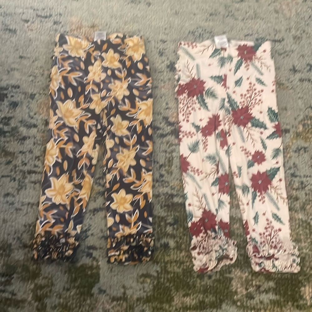 2 pairs of Ruffle Butts pants size 2T/3T